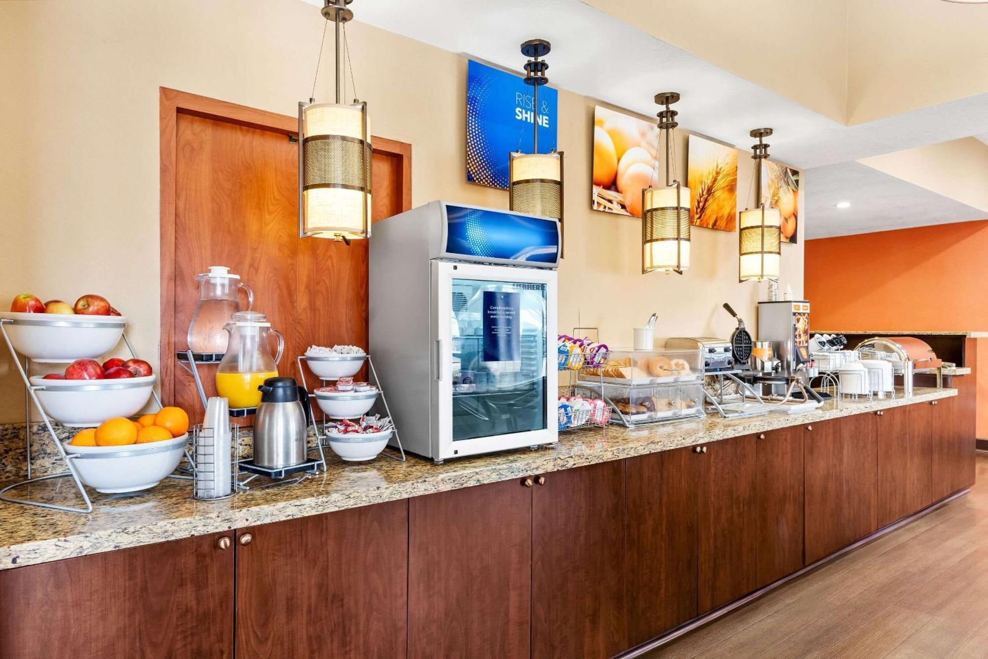 Comfort Hotel 3*