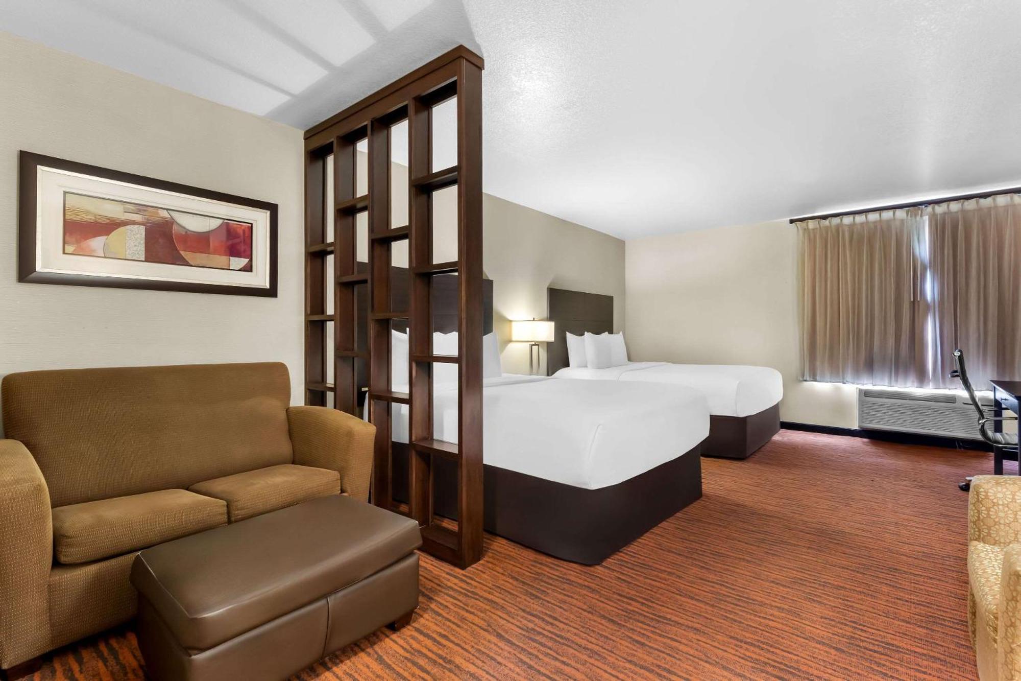 Comfort Hotel 3*