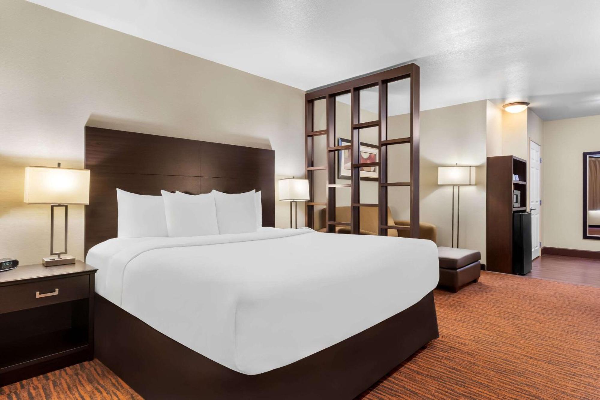 Hotel Comfort Clovis